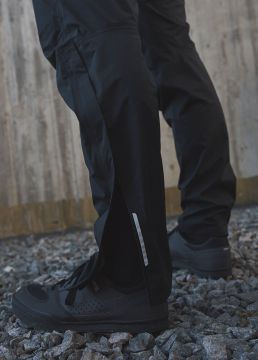 POC Motion Rain Pants vedenpitävät ajohousut